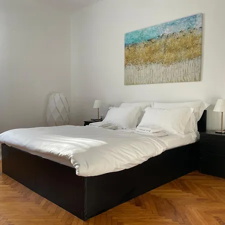 Apartmán Republicii 43a *